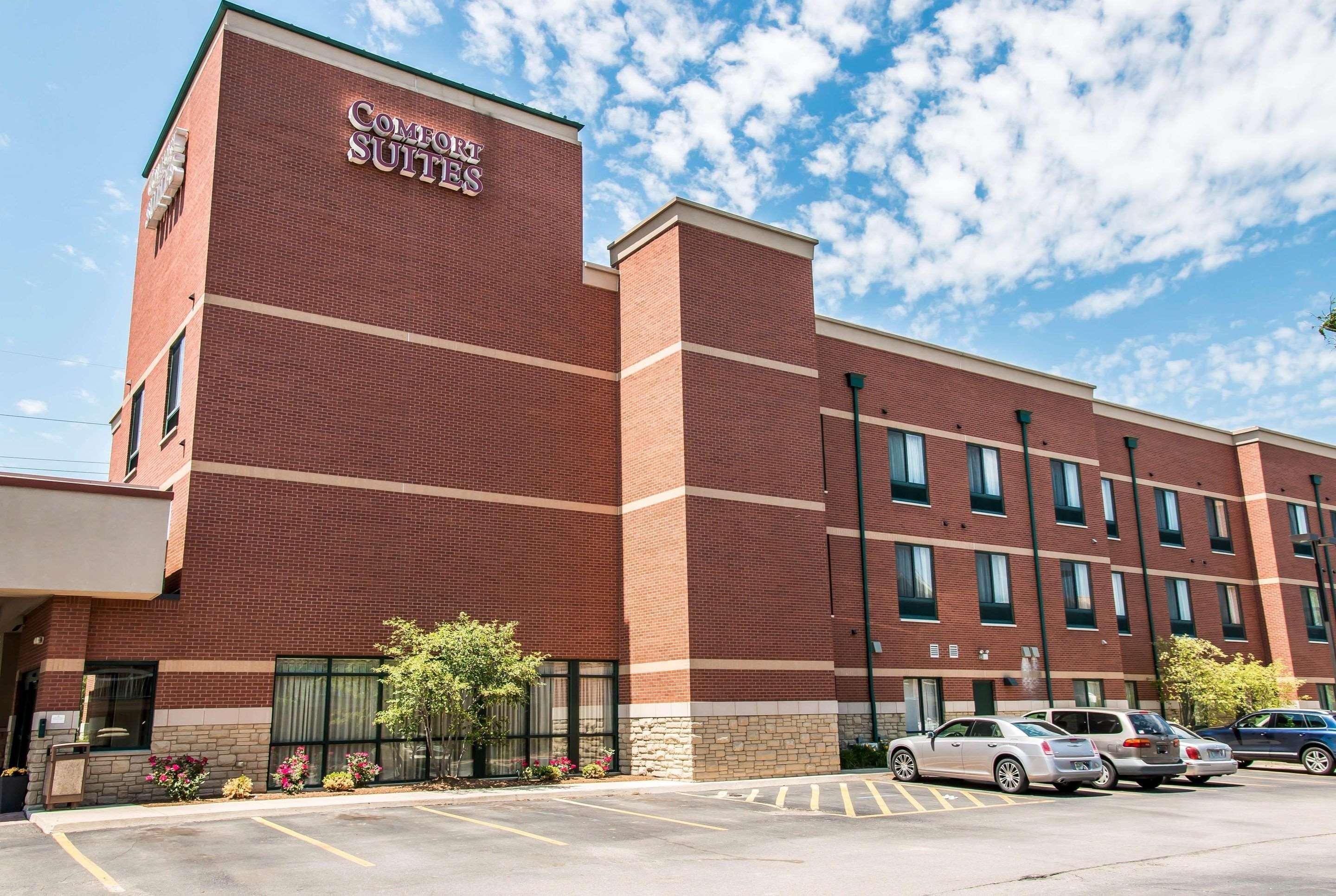 Comfort Suites Canton - Detroit Exterior foto